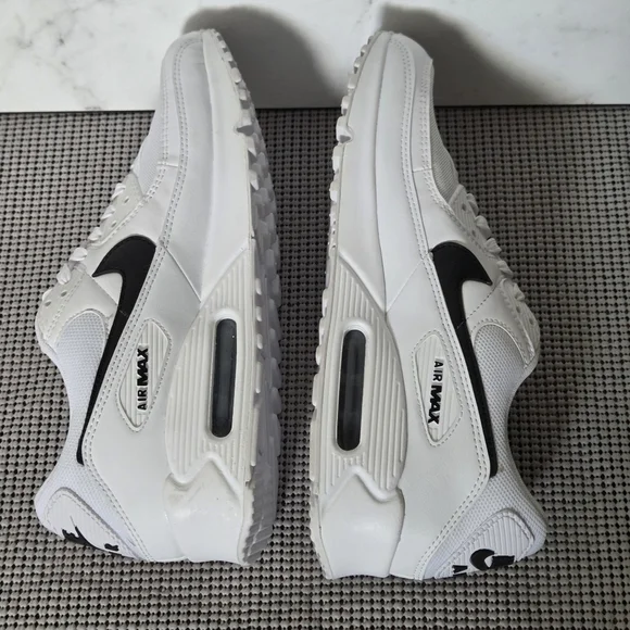 Nike Air Max 90 Next Nature Womens Sneakers Shoes White Black Size 12 - Picture 8 of 10